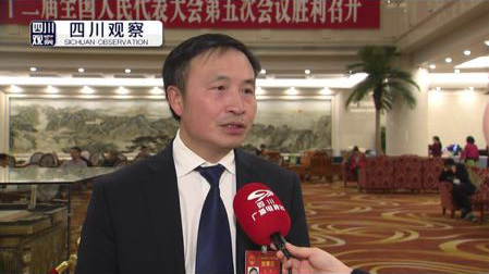 全國人大代表、集團(tuán)董事長王勁“兩會(huì)”現(xiàn)場接受四川電視臺(tái)采訪