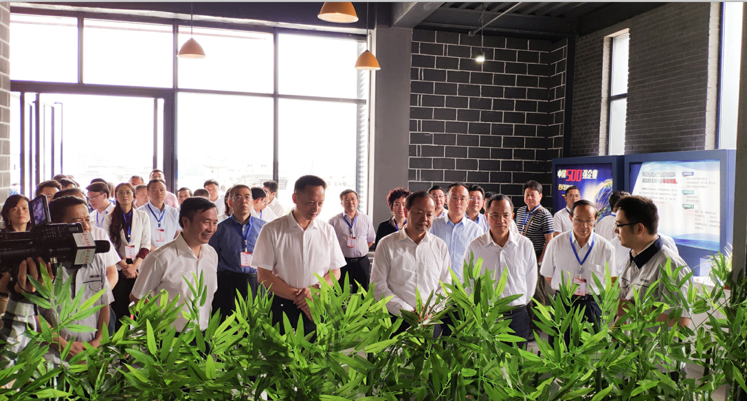 市委書記馬波率隊到川威連界區(qū)域現(xiàn)場調(diào)研(圖1)