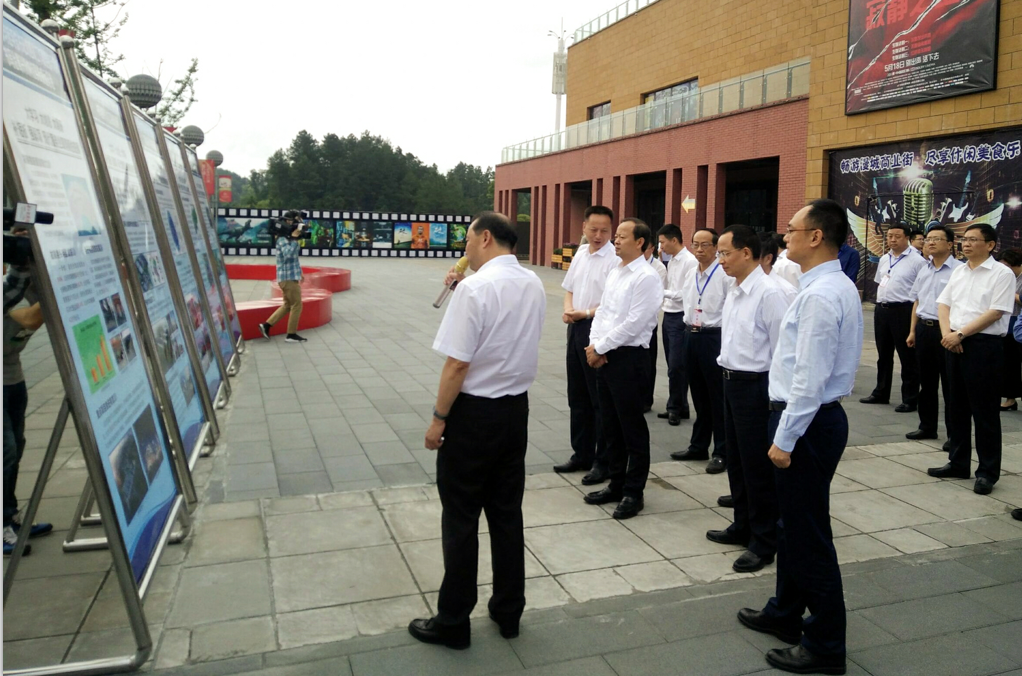 市委書記馬波率隊到川威連界區(qū)域現(xiàn)場調(diào)研(圖2)