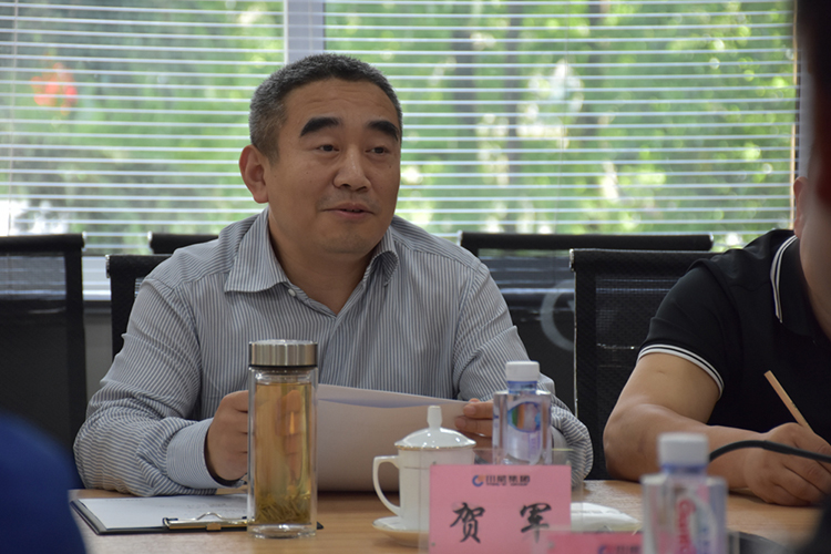 國網(wǎng)內(nèi)江供電公司總經(jīng)理賀軍一行蒞臨川威連界區(qū)域考察交流(圖3)