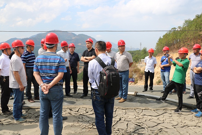 國(guó)家應(yīng)急管理部赴財(cái)通公司督查尾礦庫(kù)安全生產(chǎn)專項(xiàng)工作——我司獲肯定(圖1)