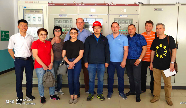 烏克蘭METINVEST鋼鐵集團(tuán)客人來(lái)釩鈦科技參觀考察(圖1)