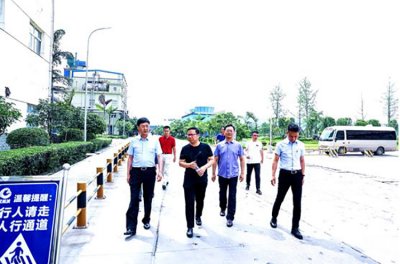 增強(qiáng)互信,深化合作,互利共贏—華融資產(chǎn)云南分公司副總經(jīng)理李國(guó)新到星船城公