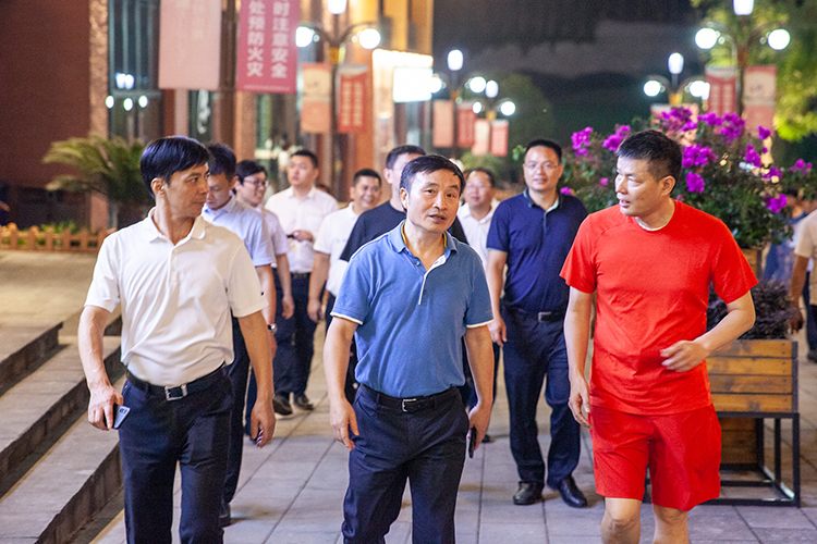 新加坡PSU集團(tuán)等五家公司聯(lián)袂到川威集團(tuán)連界基地參觀交流(圖4)