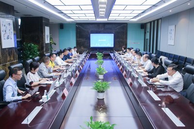 中鐵八局集團(tuán)董事長劉勝堯蒞臨川威考察交流