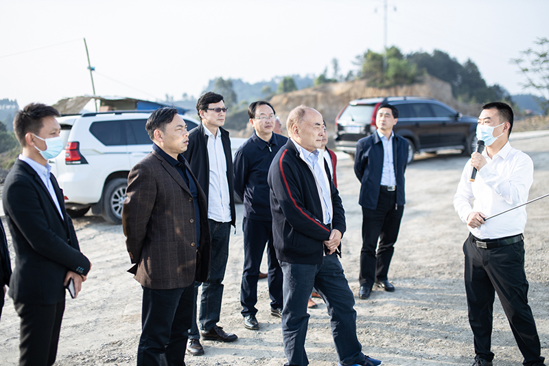 四川省老領(lǐng)導(dǎo)楊志文一行蒞臨川威集團調(diào)研(圖3)