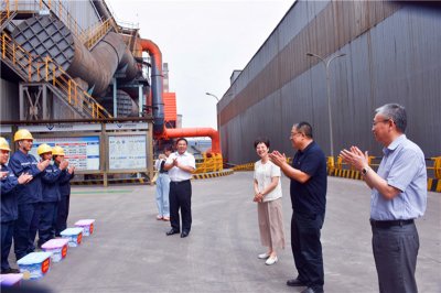 省總工會(huì)調(diào)研組到川威連界基地調(diào)研并慰問(wèn)一線員工