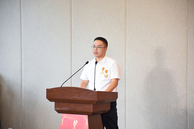 四川省勞模工匠宣講團(tuán)走進(jìn)川威(圖8)