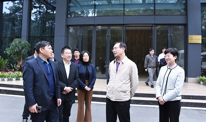 全國總工會(huì)王曉華一行蒞臨川威連界基地調(diào)研(圖4)