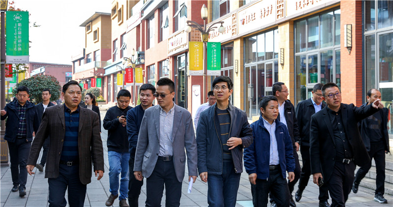 四川省住房城鄉(xiāng)建設(shè)廳蒞臨川威集團連界基地調(diào)研(圖1)