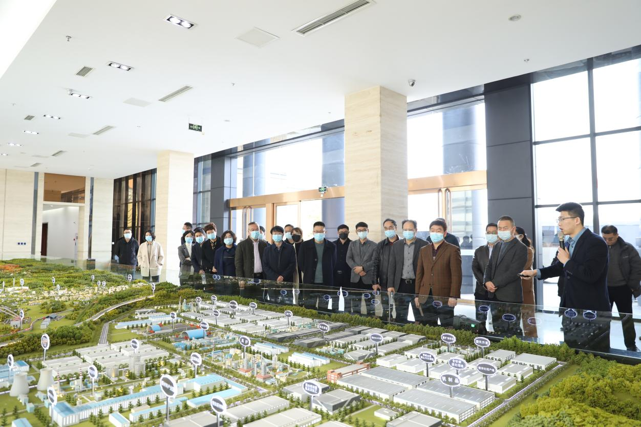 省冶金地質(zhì)勘查院侯院長一行蒞臨川威集團連界基地考察交流