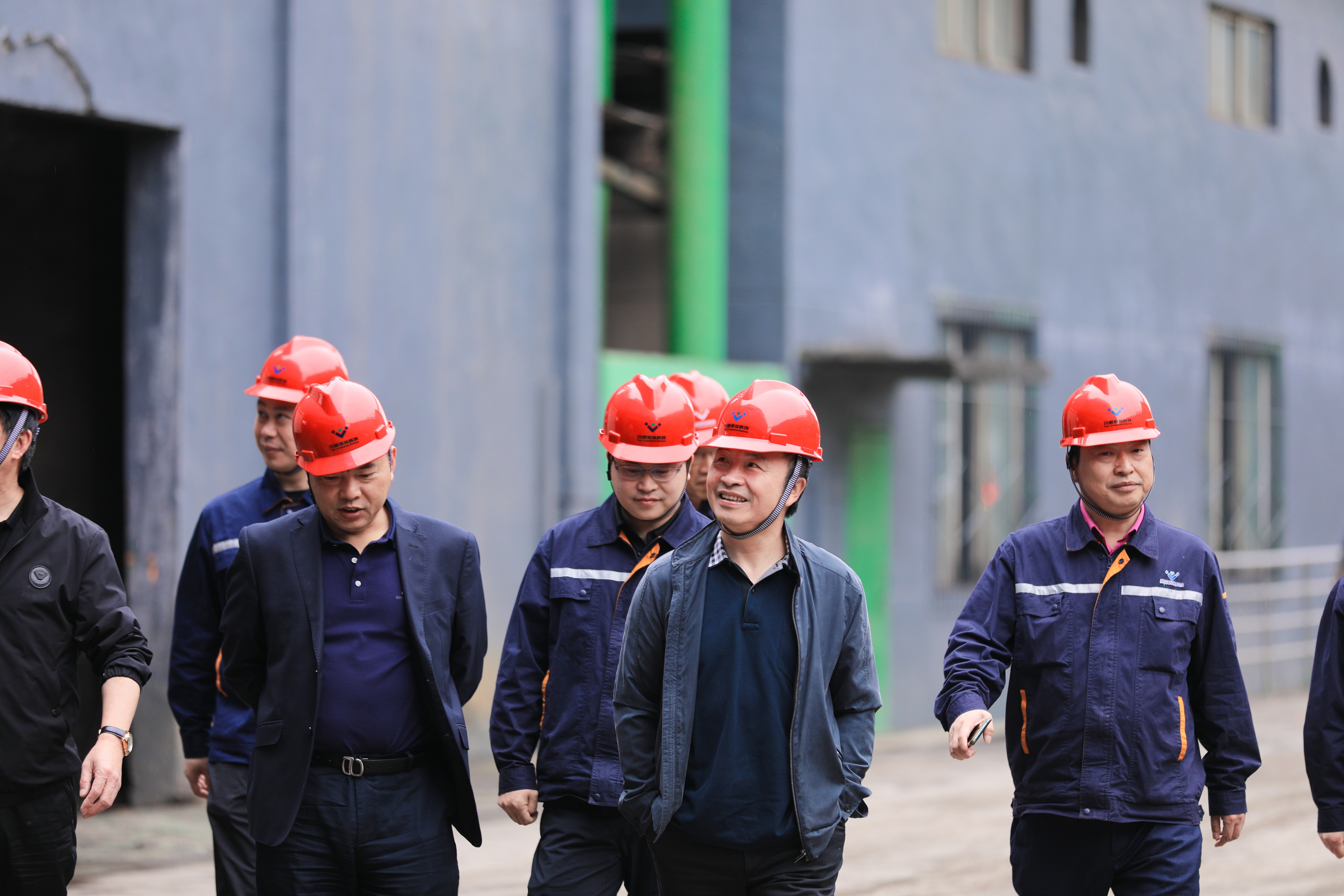勞動(dòng)最光榮！川威集團(tuán)董事長(zhǎng)王勁一行“五一”勞動(dòng)節(jié)視察連界區(qū)域重點(diǎn)項(xiàng)目(圖4)