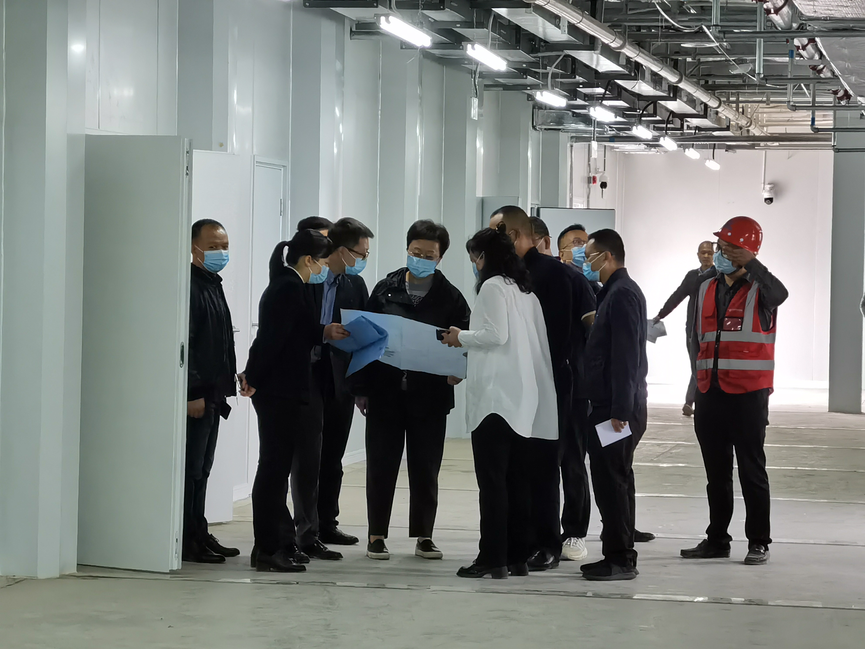 “很好，大家辛苦了” ——內(nèi)江市委書記鄭莉調(diào)研隆昌方艙醫(yī)院(圖3)