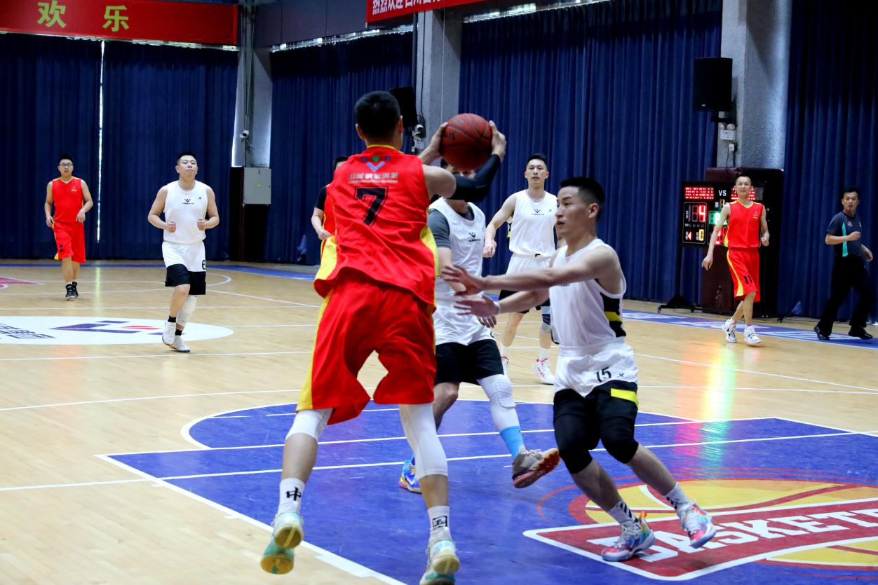 揚川威精神 展員工風(fēng)采——集團公司2022年第三屆“超越杯”體競聯(lián)賽完滿收官(圖3)