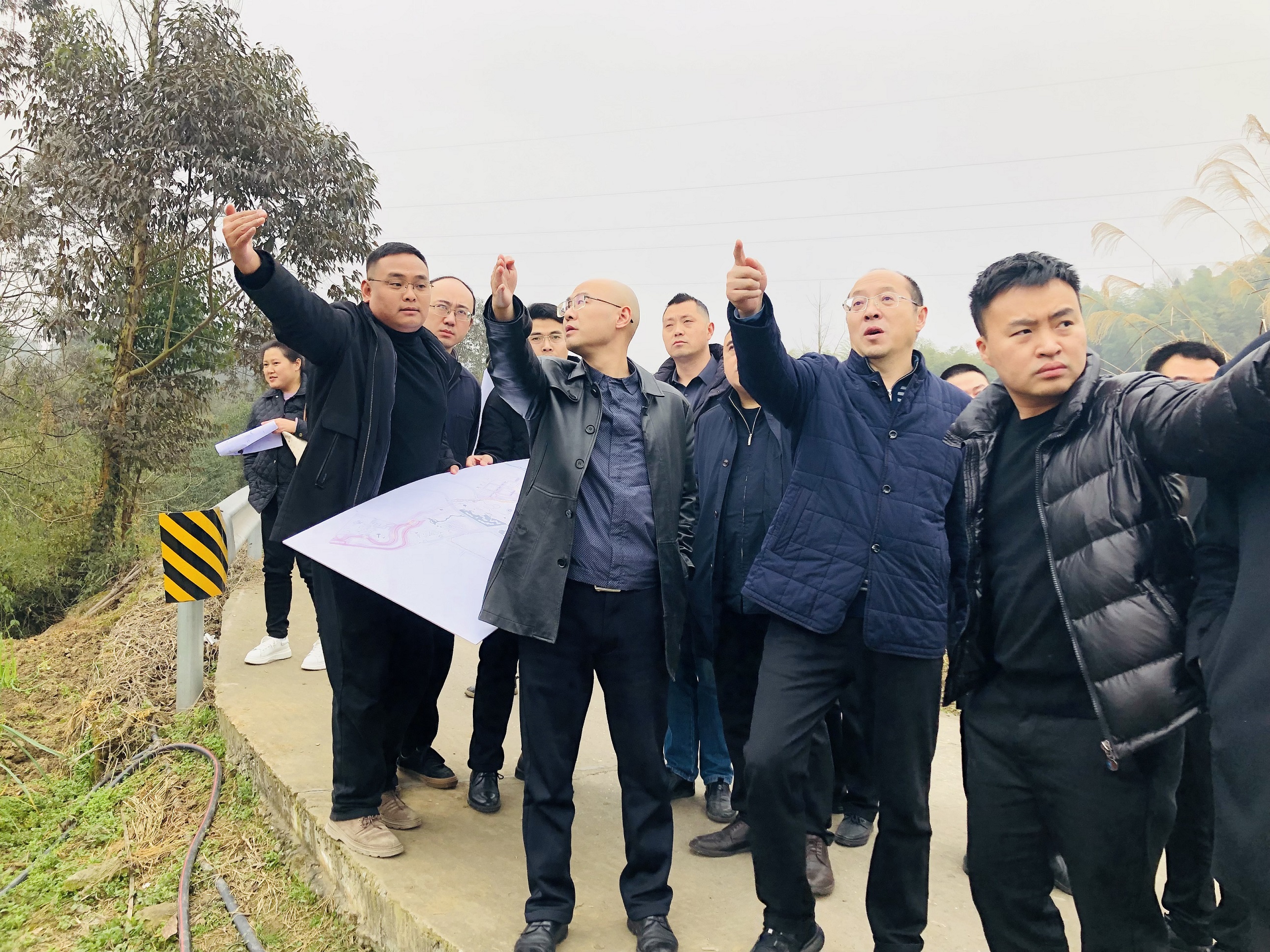 威遠縣委副書記唐浩然調(diào)研船石湖度假區(qū)