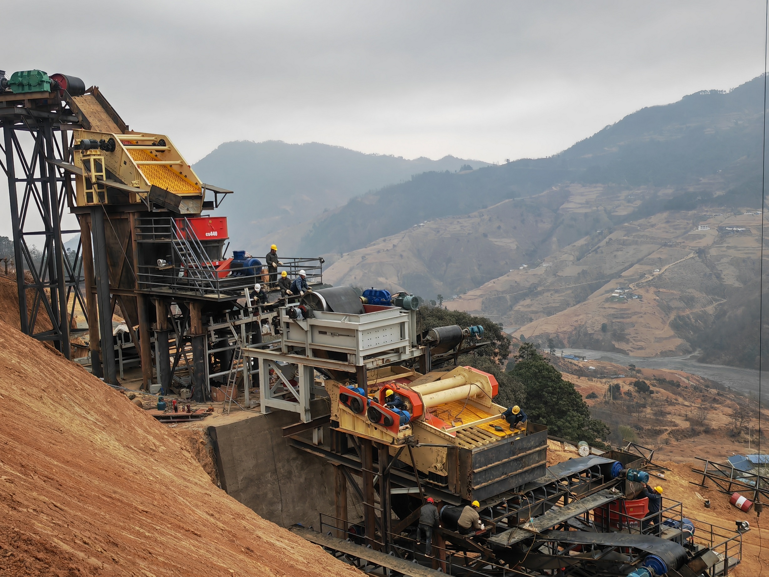 68天創(chuàng)奇跡，推動資源再利用 ——礦業(yè)總公司白草礦區(qū)豪豬溝排土場資源再利用項(xiàng)目紀(jì)實(shí)(圖7)