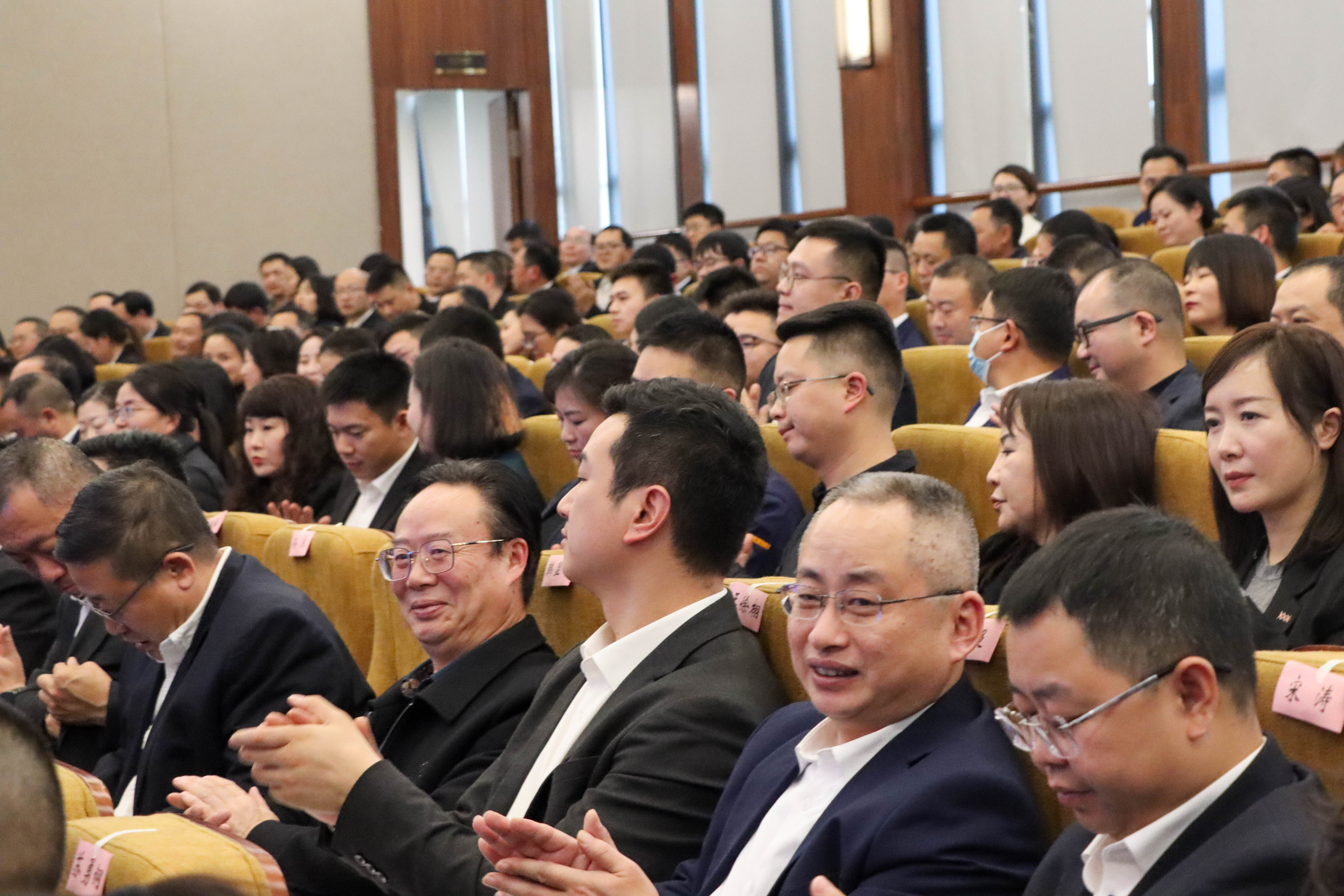 強(qiáng)化文化引領(lǐng)  賦能企業(yè)發(fā)展——集團(tuán)公司召開企業(yè)文化建設(shè)工作推進(jìn)專題會(圖6)