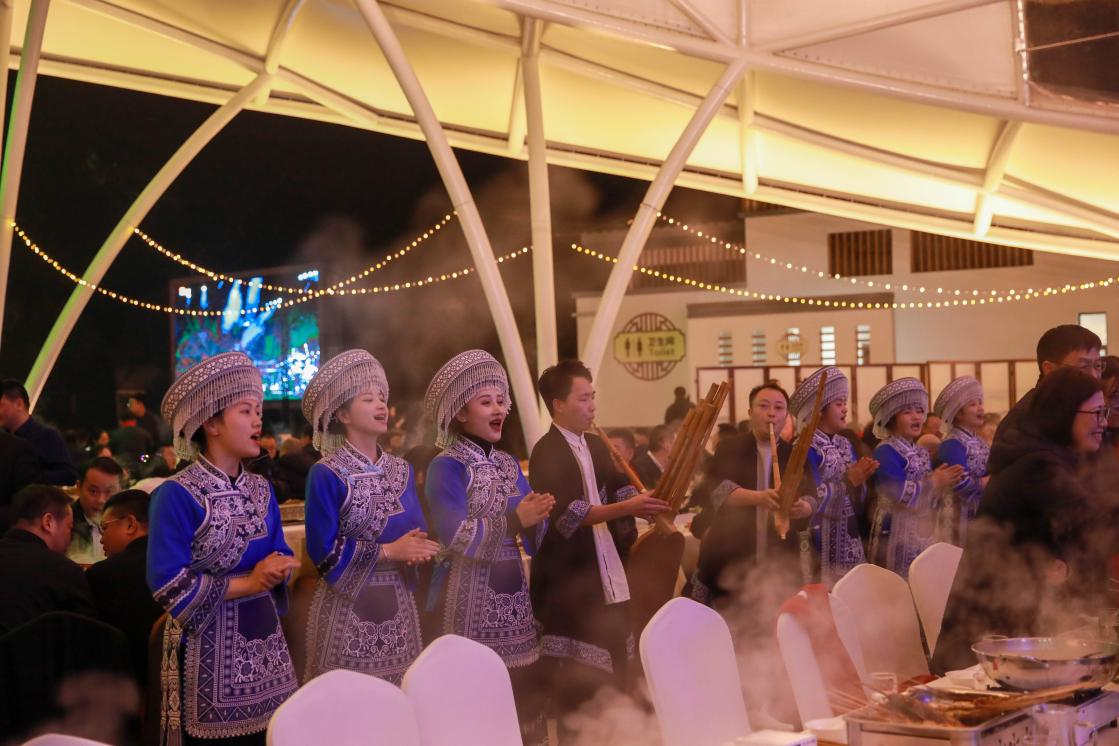  共存共贏  攜手并進(jìn) ——川威集團(tuán)2023客戶聯(lián)誼文藝晚會(huì)(圖13)