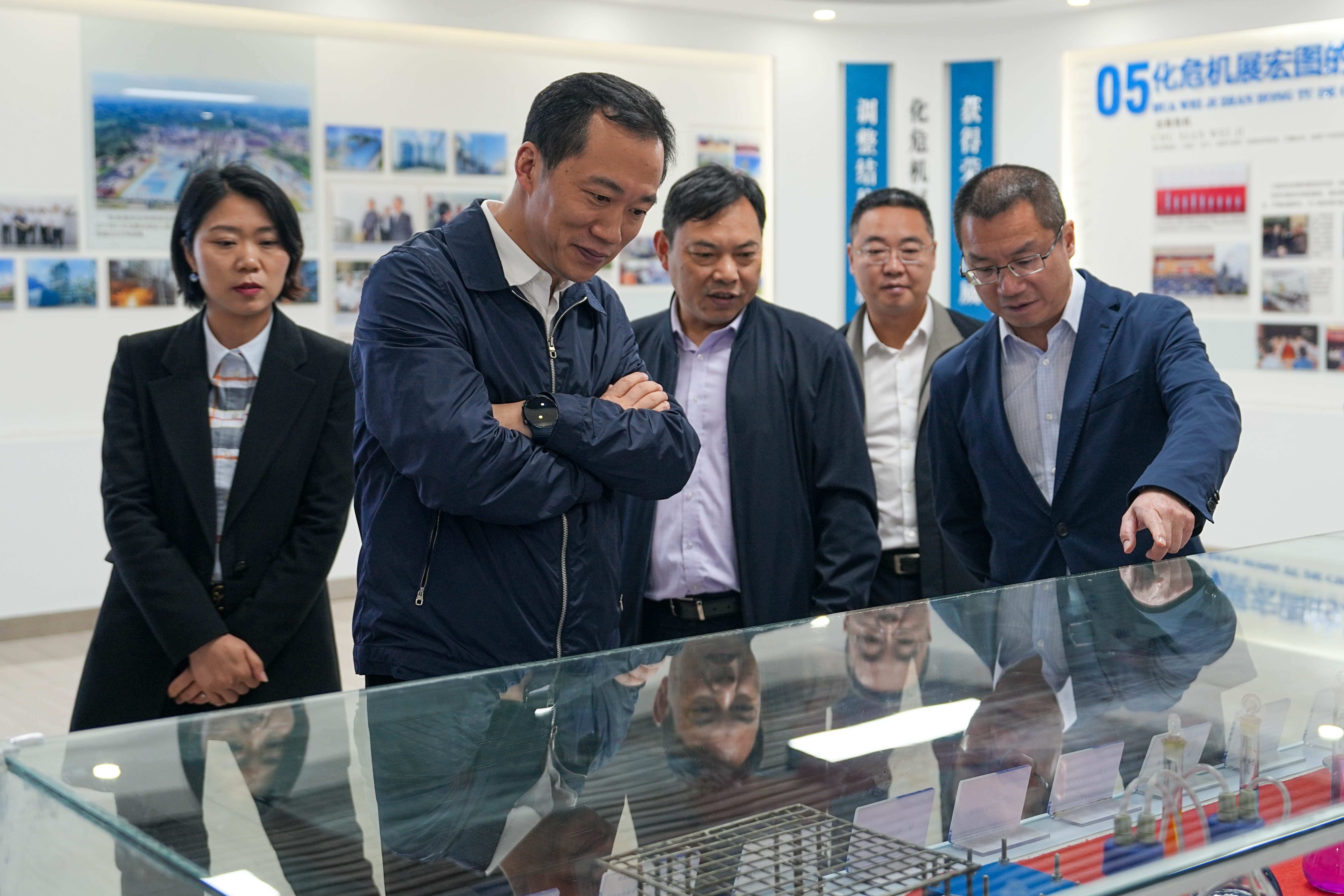 內(nèi)江市市委常委、組織部部長向赟蒞威調(diào)研(圖3)