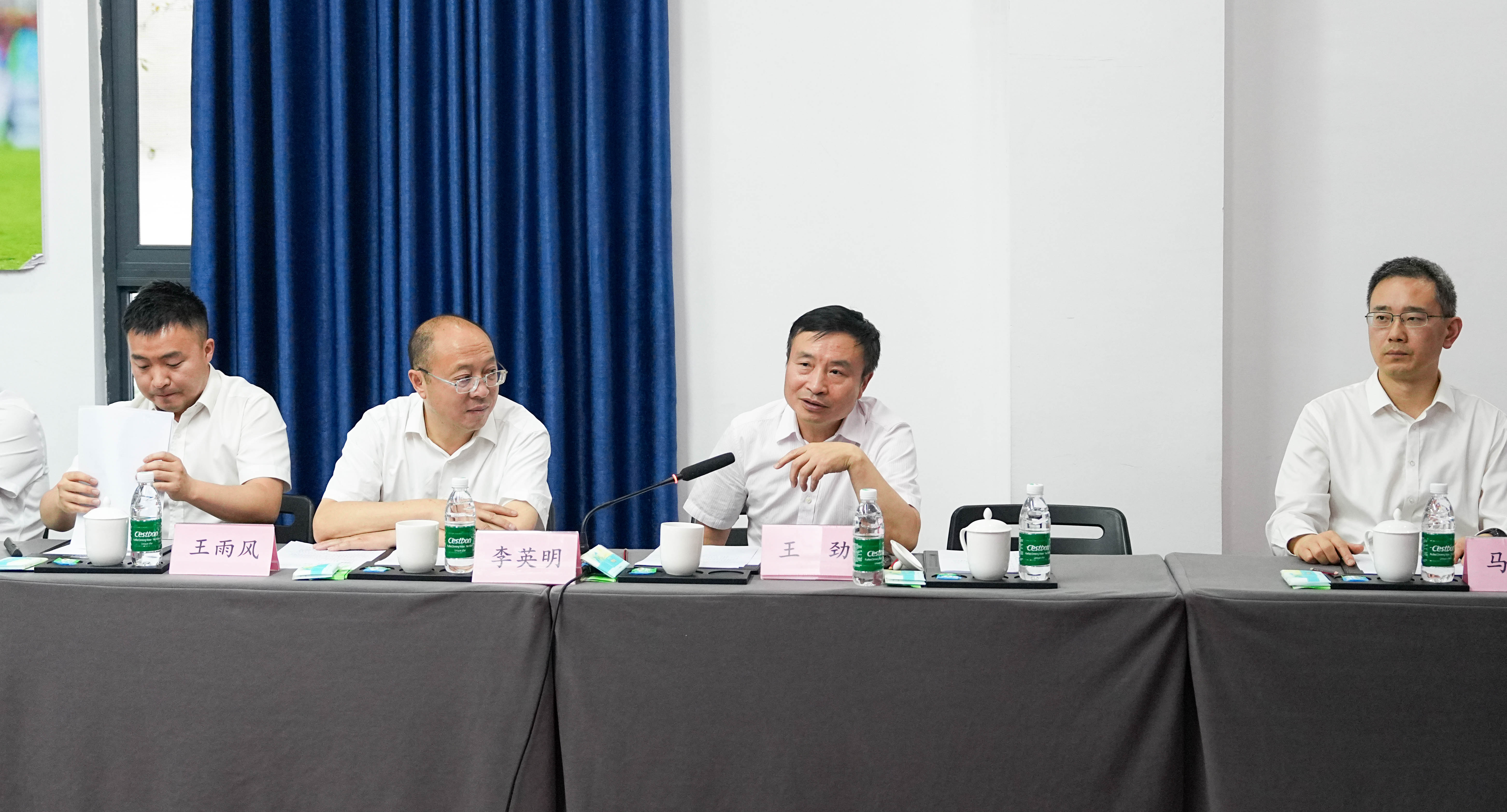 資中縣青少年運(yùn)動(dòng)學(xué)校與眾欣體育文化發(fā)展有限公司舉行合作協(xié)議簽訂及揭牌活動(dòng)(圖4)