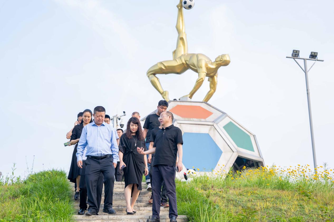 中國國旅到川威集團(tuán)考察交流(圖2)