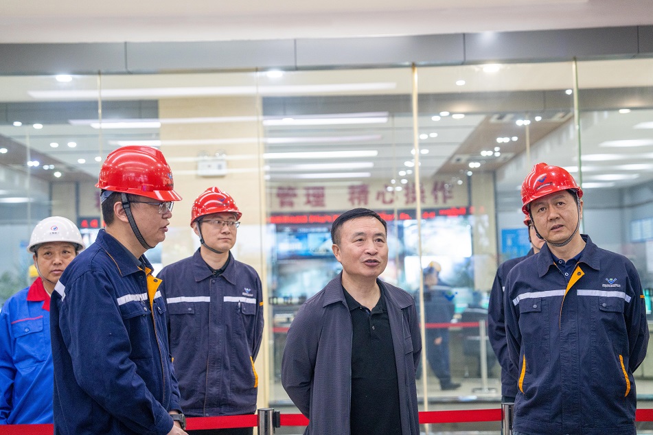 擘畫藍(lán)圖啟新程 接續(xù)奮斗書華章——釩鈦科技煉鐵廠7#高爐順利點(diǎn)火開爐(圖3)