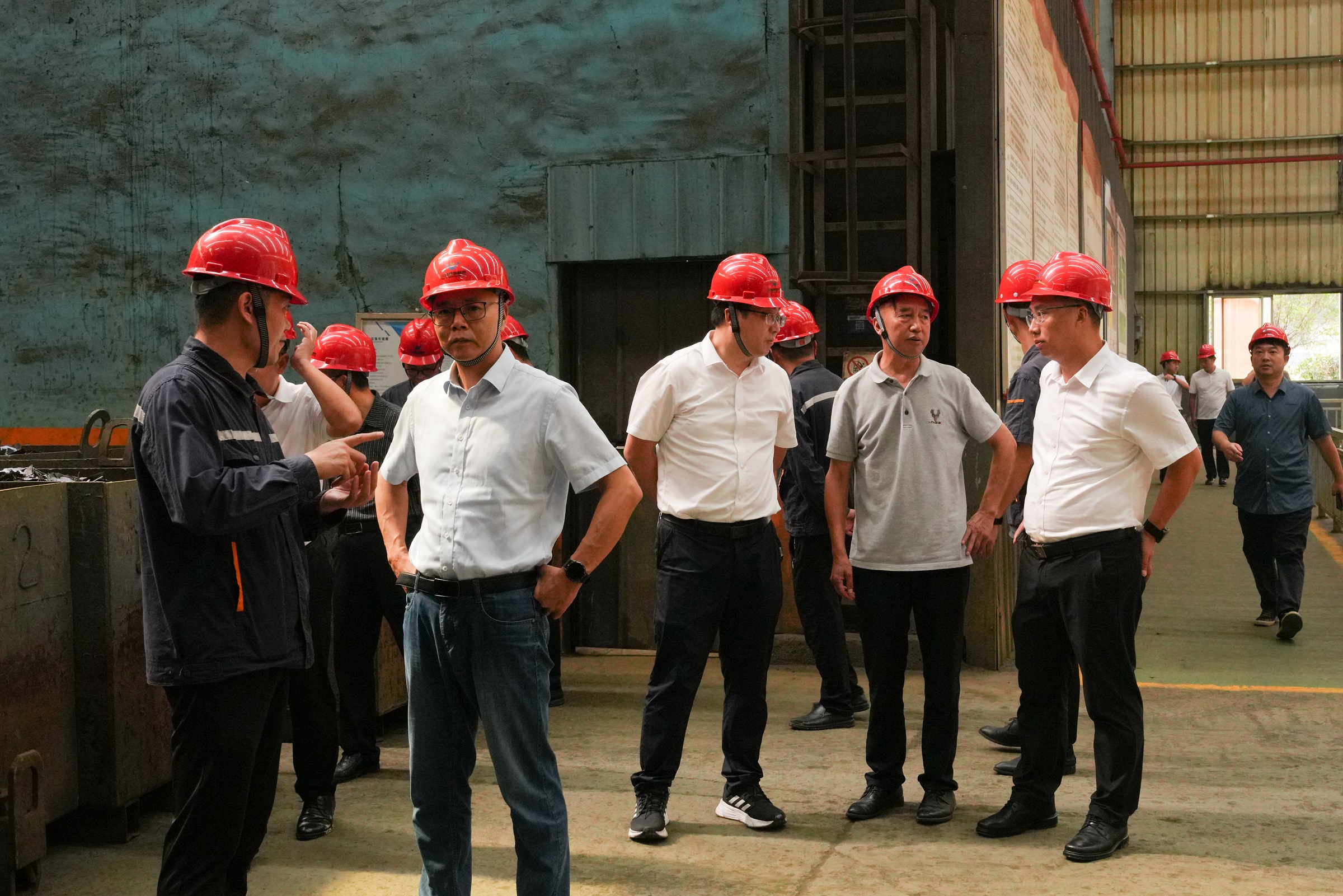 四川省銀河化學(xué)股份公司到川威連界基地調(diào)研(圖2)