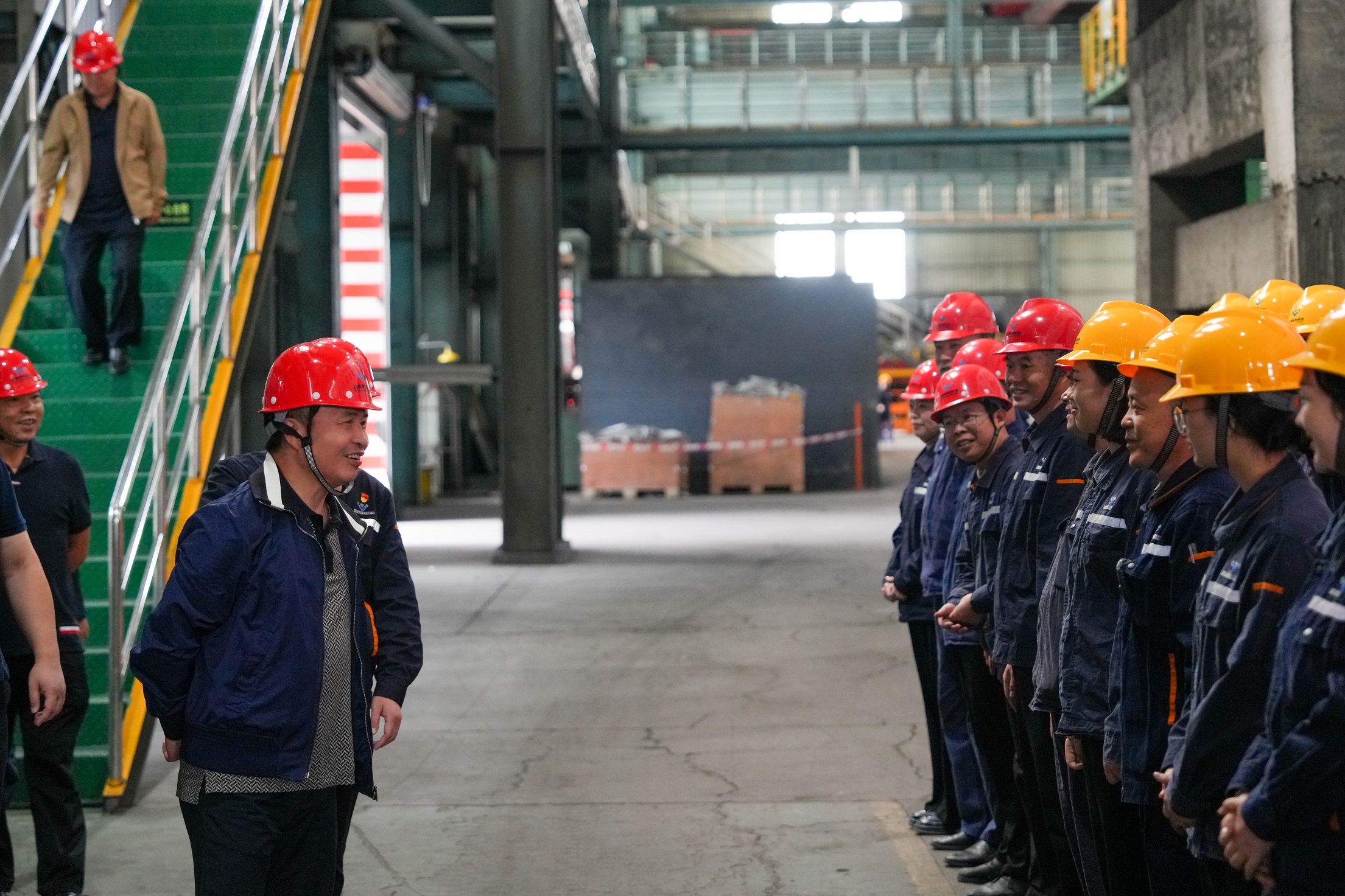 國慶佳節(jié)！王勁董事長一行深入一線調(diào)研慰問(圖5)