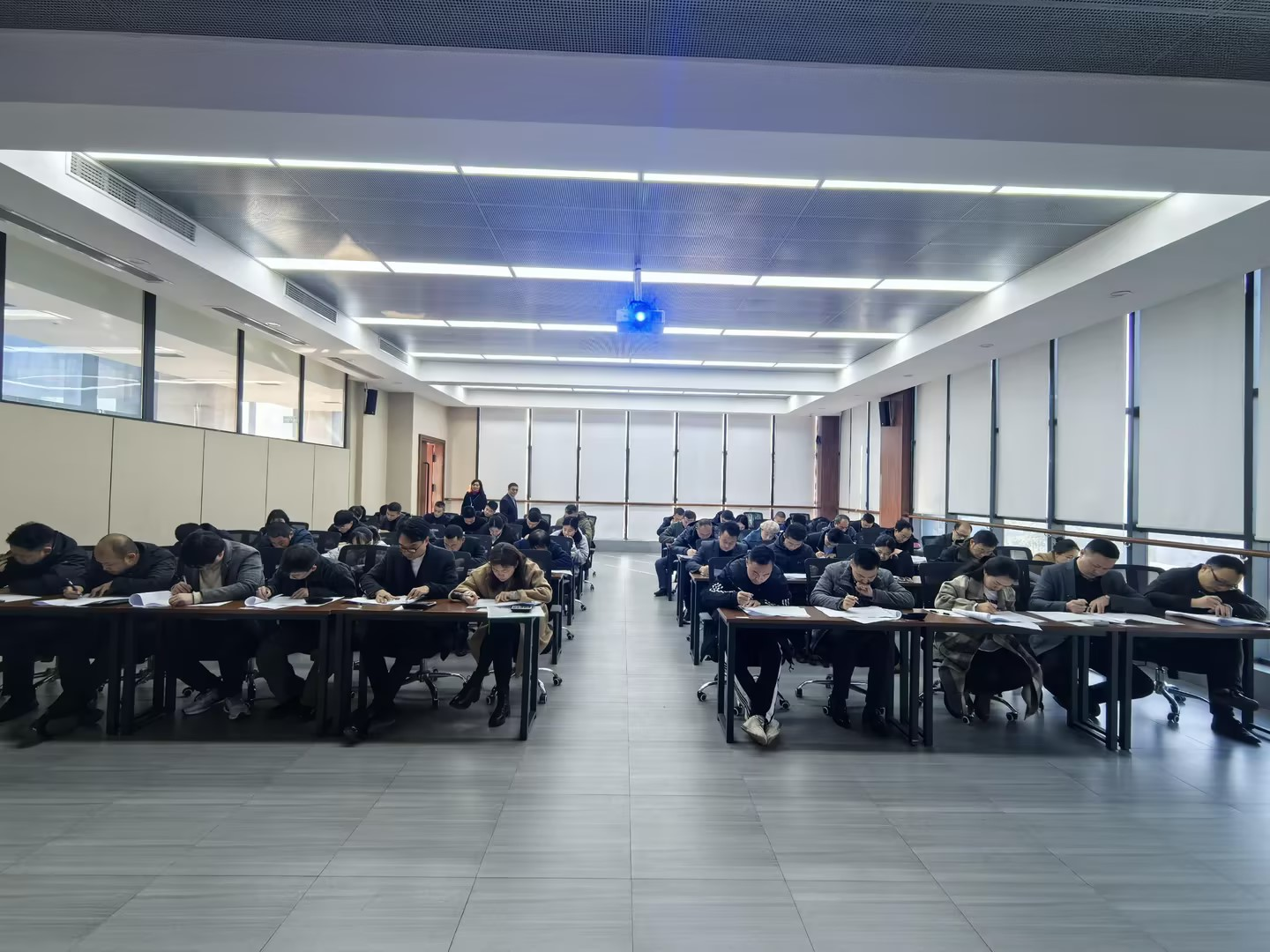 打造精英營銷團隊，助力集團轉(zhuǎn)型發(fā)展  —— 集團公司開展營銷專業(yè)任職資格考評(圖2)