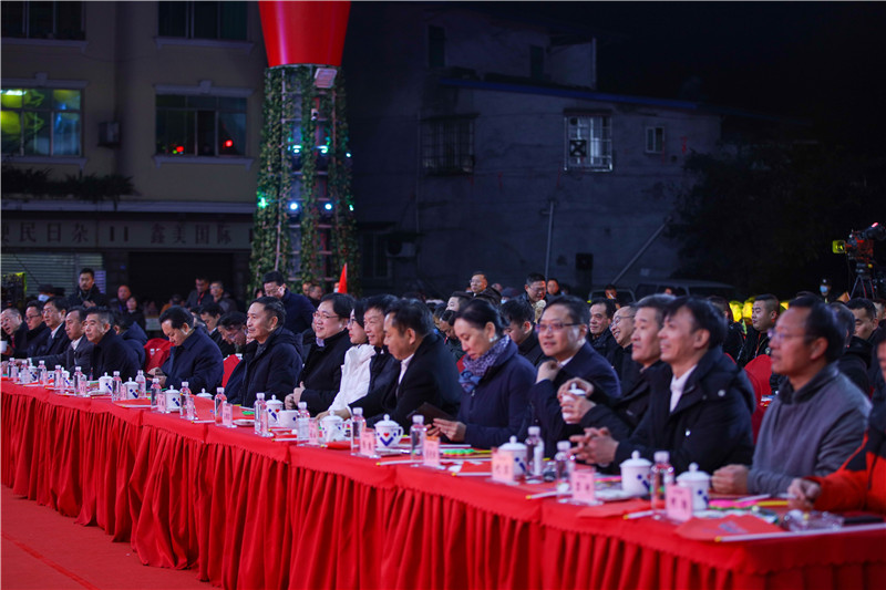 創(chuàng)造奇跡 追求卓越——川威集團(tuán)舉行2020年終文藝匯演(圖5)