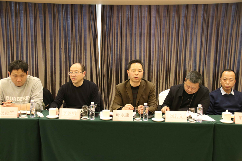 企業(yè)搭臺(tái) 專家唱戲 大咖齊聚 ——川威法蘭克福足校研討會(huì)召開(圖2)