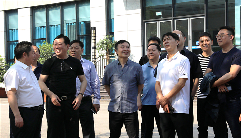 川威集團(tuán)董事長(zhǎng)王勁一行 “五一”勞動(dòng)節(jié)視察連界區(qū)域重點(diǎn)項(xiàng)目(圖10)