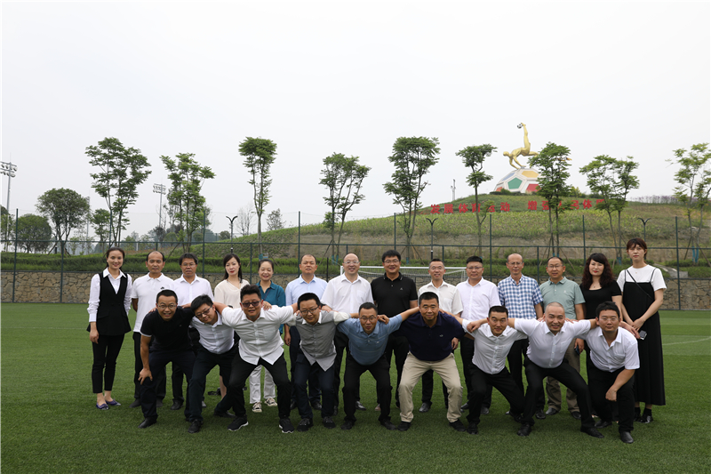 云南省玉溪市江川區(qū)區(qū)長(zhǎng)常成一行蒞臨川威考察調(diào)研(圖4)